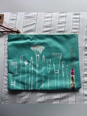 Turquoise 'Gorgeous' Makeup Brush Print Pouch
